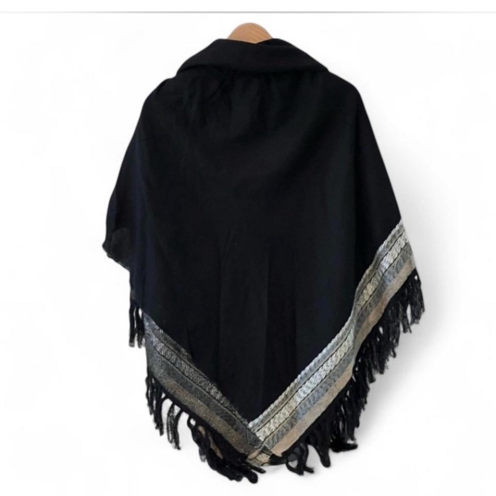 Beautiful Black Poncho with Fringe accents Toggle Closure One Size - Picture 2 of 4